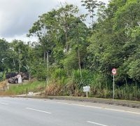 Terreno com 11.700m²