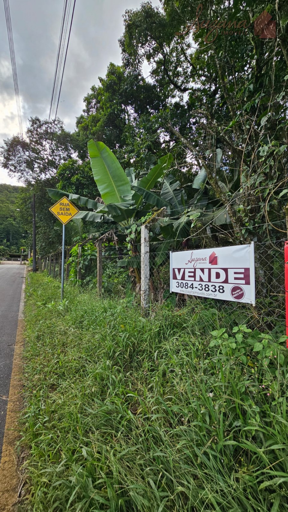 Terreno com 1.070m²