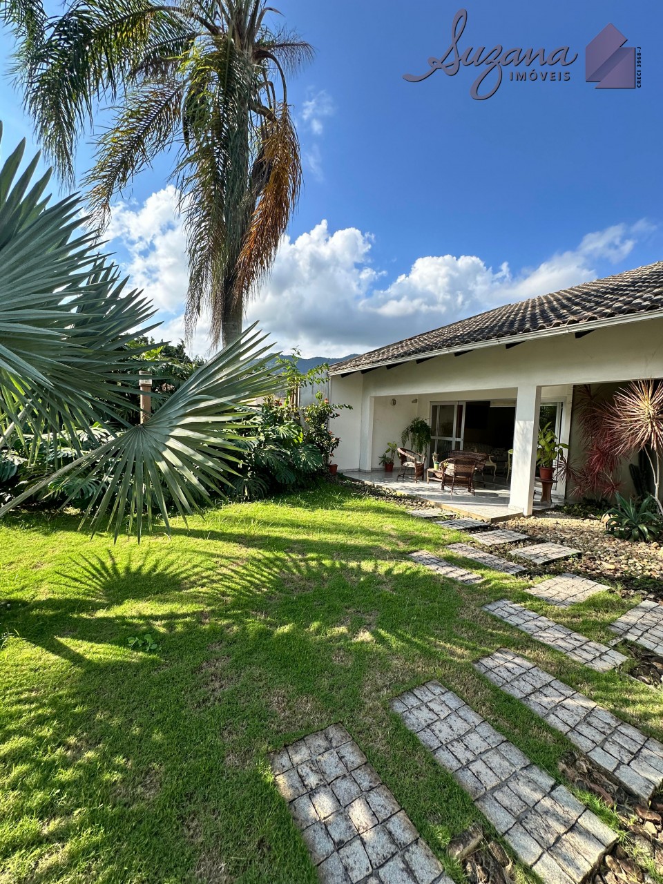 ALUGA - Casa de Alvenaria Residencial e Comercial