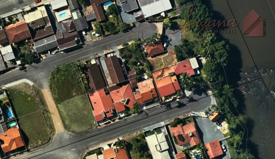 Terreno com 1.250m²