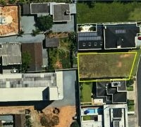 Terreno em Condomínio Fechado