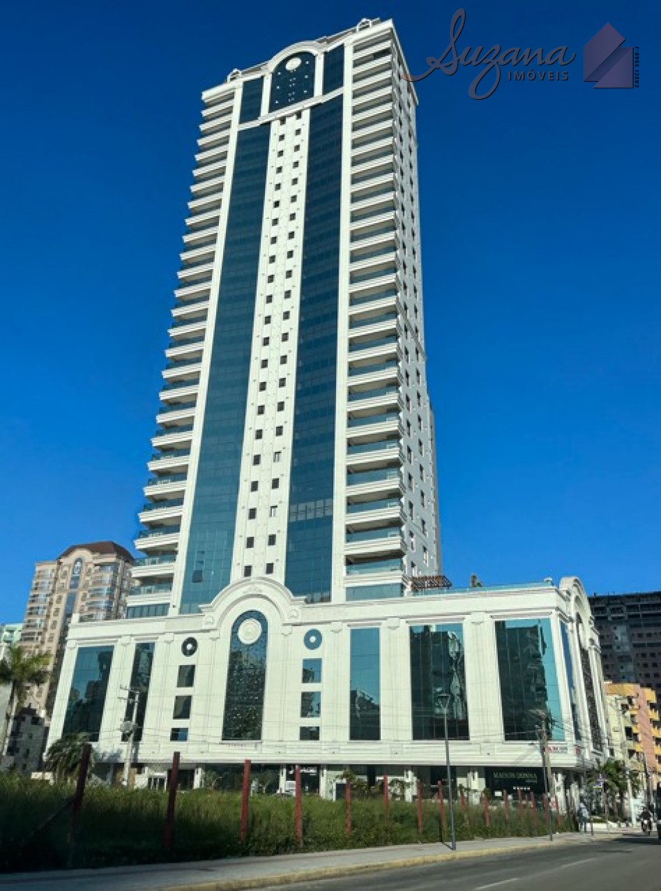 Apartamento - Paramount Tower