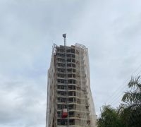 Prédio em construção.