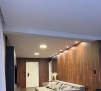 APARTAMENTO COM GIARDINO e PISCINA