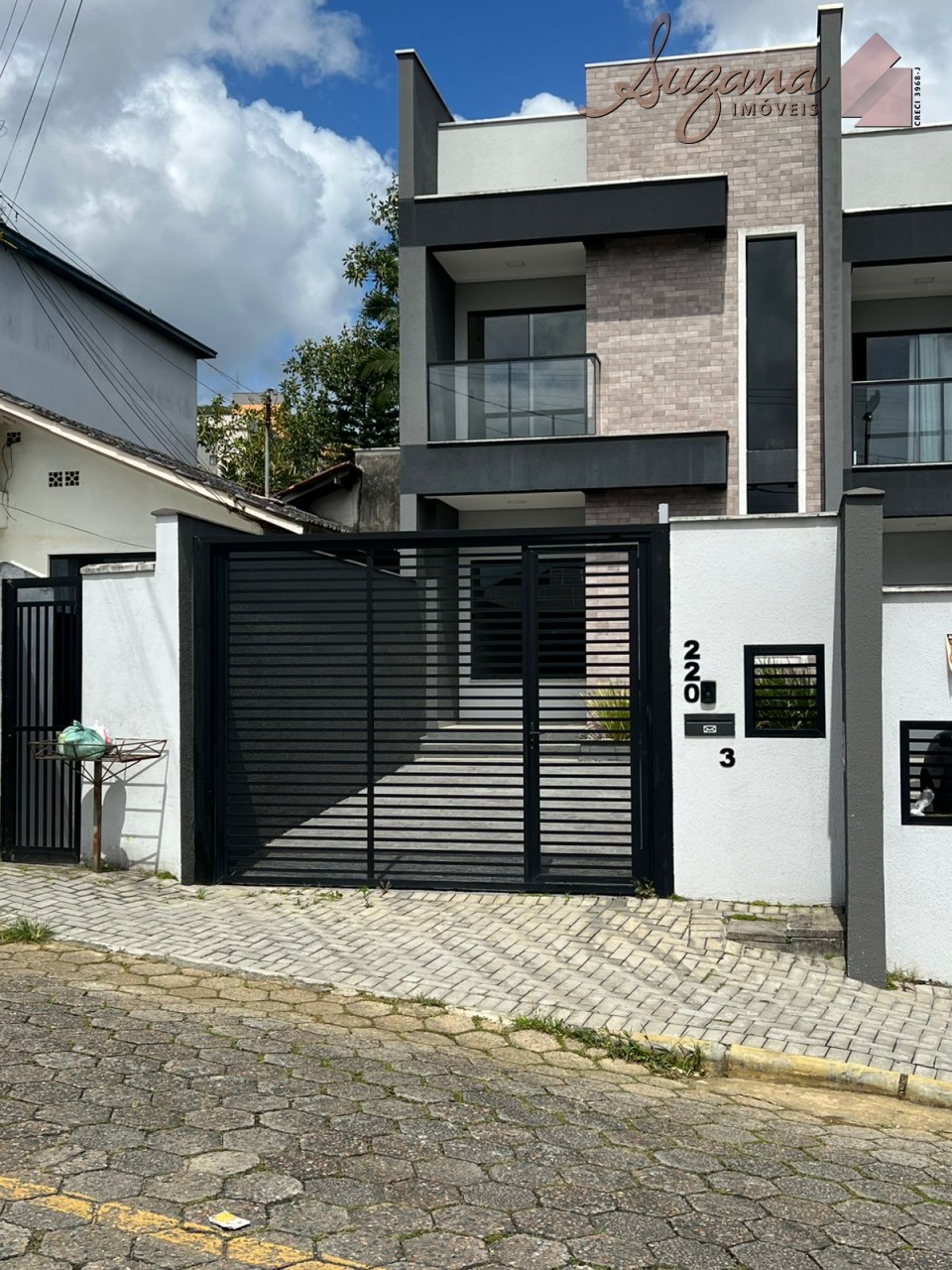 Casas Geminadas - Res. Bella Vista Figueira