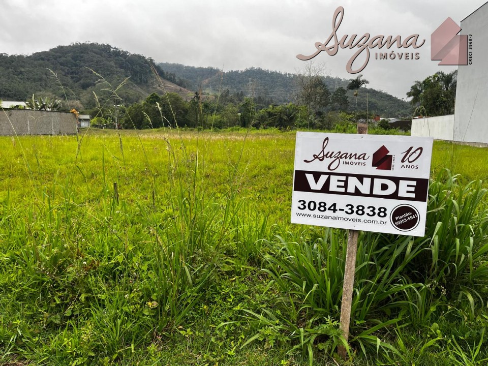 Terreno com 411,85m²