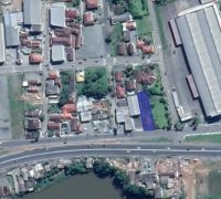 Terreno com 915m²
