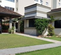 Casa Comercial