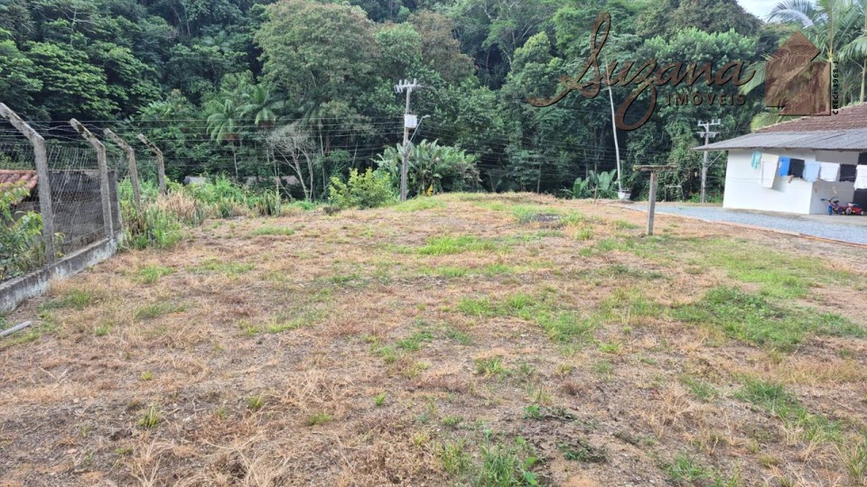 Terreno com 300m²