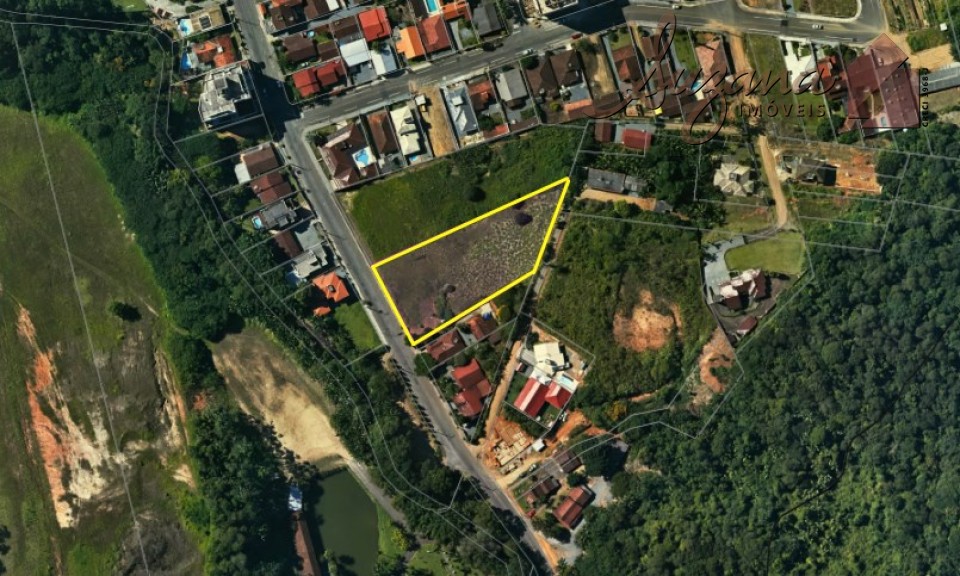 Terreno sem benfeitorias
