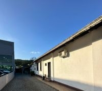 Terreno com 915m²