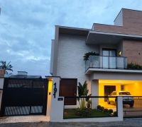 Casa Alto Padrão com Edícula 