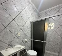 Sobrado Comercial com Casas Residenciais 